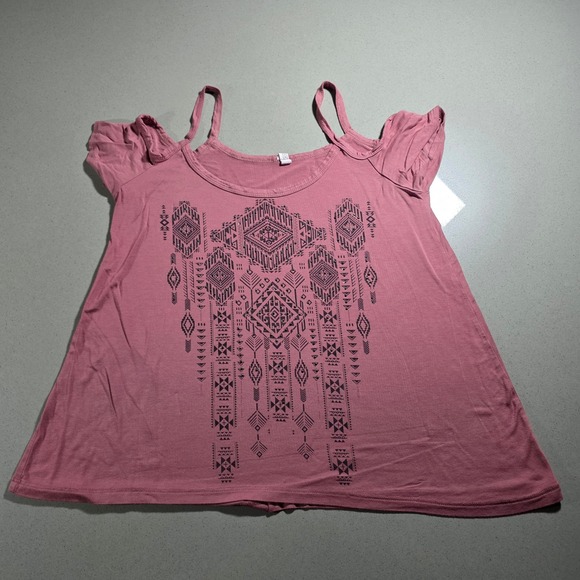 Liberty Wear Tops - Liberty Wear Womens Mauve Cold Shoulder Tribal‎ Graphic Rhinestone Top 2XL
